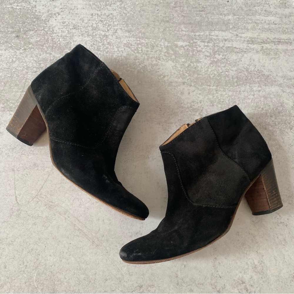 Johnston & Murphy • Block Heel Booties • 8.5
